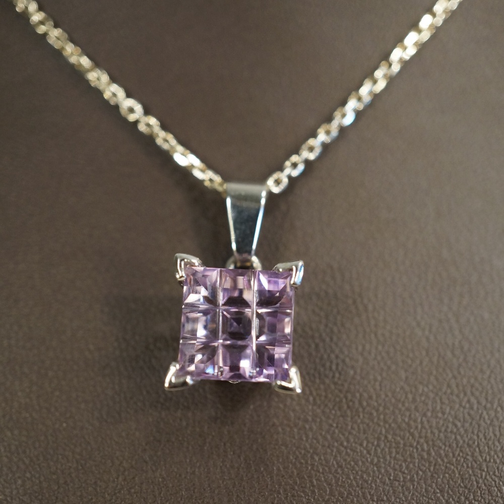 14KW Gold Genuine Amethyst Pendant W/18" Chain